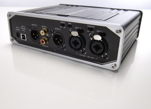 This is a big improvement on the already-superb MR-1.